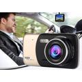 FullHD 1080P autós menetrögzítő kamera tolatókamerával, beépített G-szenzor és LED fény FullHD 1080P autós menetrögzítő kamera tolatókamerával, beépített G-szenzor és LED fény