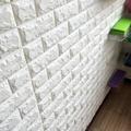 Öntapadós 3D tégla hatású dekor falmatrica, tapéta fehér színben 70x77x0,4 cm