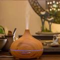 Fa hatású aromaterápiás párologtató, illatosító, bluetooth hangszóróval és távirányítóval - világos Fa hatású aromaterápiás párologtató, illatosító, bluetooth hangszóróval és távirányítóval - világos