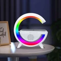 Multimédiás bluetooth hangszóró, FM rádió,vezeték nélküli QI töltőpad, AUX, RGB, LED relax lámpa