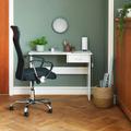 Ergonomikus irodai szék magas háttámlával fekete színben, króm lábakkal Ergonomikus irodai szék magas háttámlával fekete színben, króm lábakkal