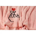 Puha, mikroszálas törölköző hímzett szív mintával, rózsaszín