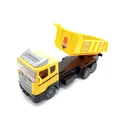 Rádiótávirányítós billentőplatós játék teherautó, 27 MHz-es technológiával, elemmel működtethető, sárga