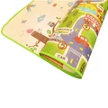 Kétoldalas játszószőnyeg, városi úthálózat és erdei állatvilág mintával, 145×180 cm