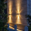 Worth Air kültéri, fali lámpa homlokzatra, vízálló kivitel IP65 védelemmel, 2 db E27 foglalattal, 60 W, fekete