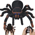 Távirányítós óriáspók, tarantula, 25 cm, elemes, élethű Halloween dekoráció