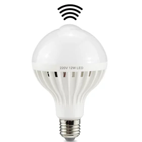 Mozgásérzékelős 7W LED izzó E27 foglalattal, 6500 Kelvin