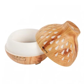 Ultrahangos aroma diffúzor és párásító 400 ml, színes LED világítás, időzítő funkció, távirányító, elegáns világos fa hatású illóolaj párologtató 