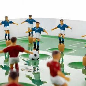 Nagyméretű Rugós asztali foci, 22 játékosos focijáték gyerekeknek és felnőtteknek, készségfejlesztő családi társasjáték