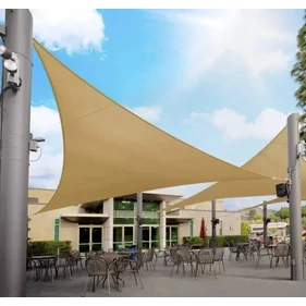 Napvitorla - árnyékoló teraszra, erkélyre és kertbe háromszög alakú 4x4x4 m bézs színben - polyester (vízálló)