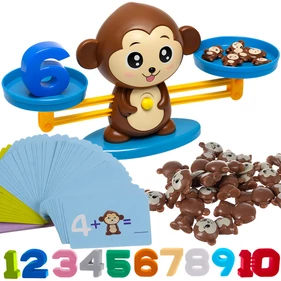 Fejlesztőjáték, játékmérleg, feladatkártyákkal, számokkal, figurákkal, 3 éves kortól