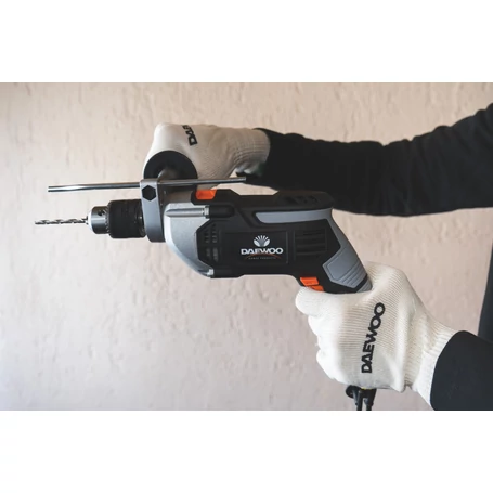 Daewoo elektromos ütvefúró, fúrógép 950W teljesítménnyel, DAID950Y