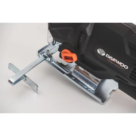 Daewoo dekopírfűrész állítható vágási szöggel, 710W, DAJS750Y