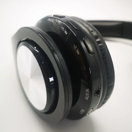 Falcon sztereó fejhallgató, bluetooth kapcsolattal, összehajtható, fekete, YM-544