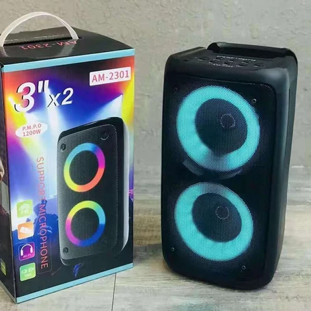 Akkumulátoros bluetooth hangfal mikrofon bemenettel (karaoke funkció), LED fényekkel, 2x5W