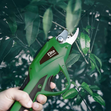 Elite Electronics® akkumulátoros magassági metszőolló és ágvágó, 3.6V, Li-Ion akkuval, töltővel + 1,8 m toldószár