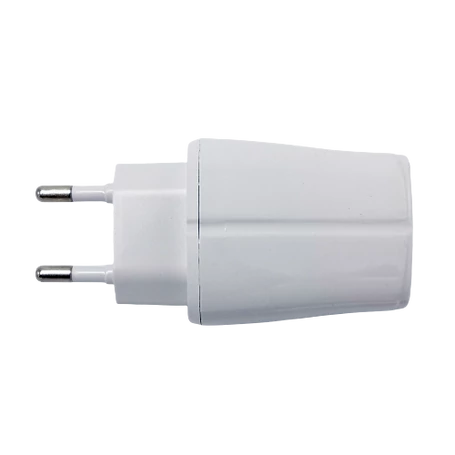 Gyorstöltő hálózati adapter, 3.1A töltőáram, 2 db USB csatlakozó, fehér
