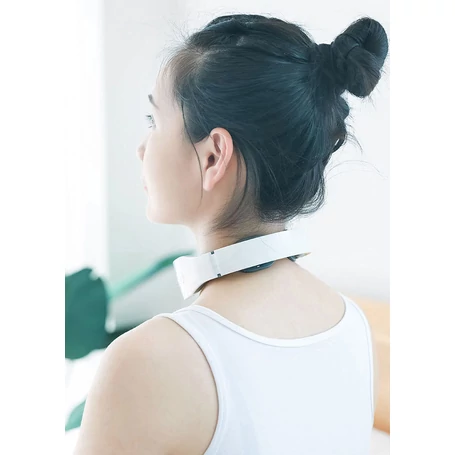 Intelligens nyakmasszírozó elektromos impulzusokkal, mágneses hatással