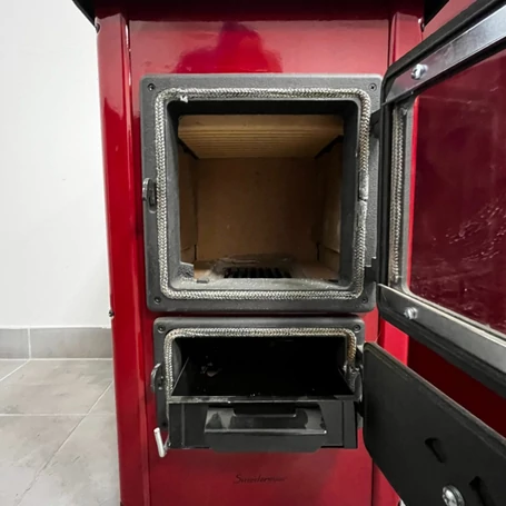 Happy szabadon álló öntöttvas ajtós kandalló 6 kW