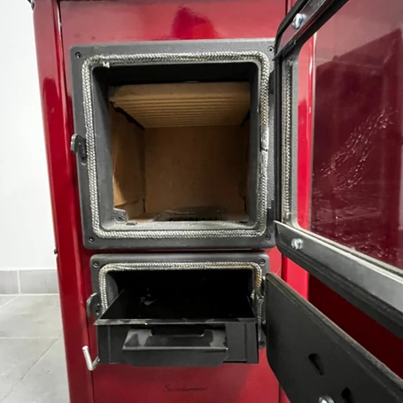 Happy szabadon álló öntöttvas ajtós kandalló 6 kW