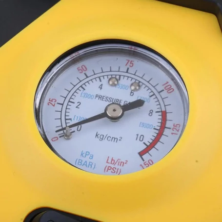 Hordozható, szivargyújtós autógumi pumpa LED lámpával, kompresszor, 12V