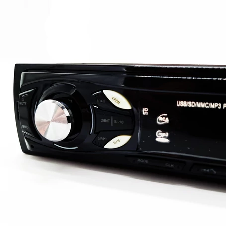 Bluetooth, FM autórádió, fejegység, AUX, dupla USB port, microSD kártyahely, 4x50W, távirányítóval