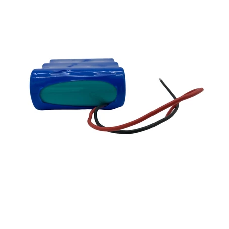 Három cellás akku napelemhez, 3x4000mAh, 3.2V, 10 x 8 x 3,5 cm, kék