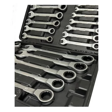 22 részes racsnis csillag-villás kulcskészlet hordozó dobozban