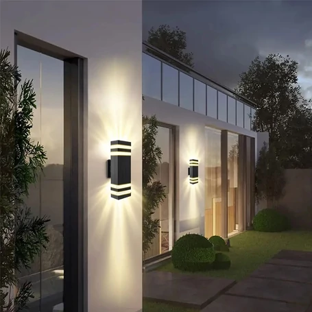 Worth Air kültéri, fali lámpa homlokzatra, vízálló kivitel IP65 védelemmel, 2 db E27 foglalattal, 60 W, fekete