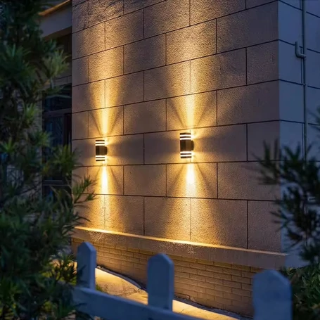 Worth Air kültéri, fali lámpa homlokzatra, vízálló kivitel IP65 védelemmel, 2 db E27 foglalattal, 60 W, fekete